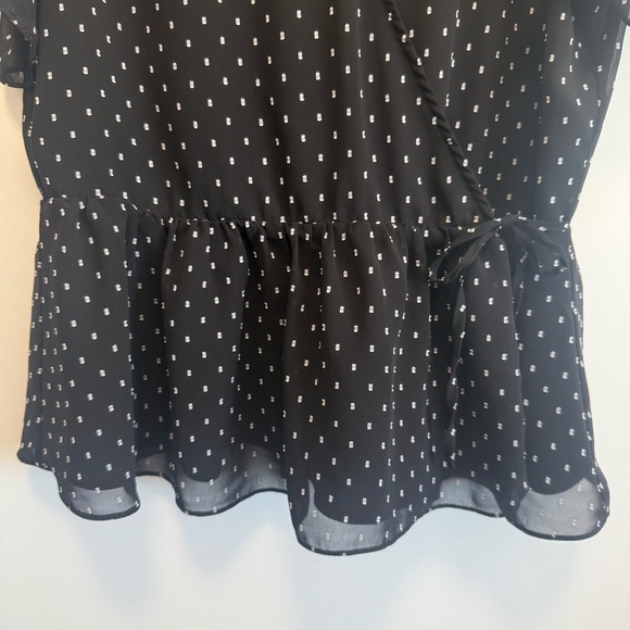 MADEWELL Flutter-Sleeve Peplum Top Clip Dot Blouse Black White Top Medium - Picture 4 of 10